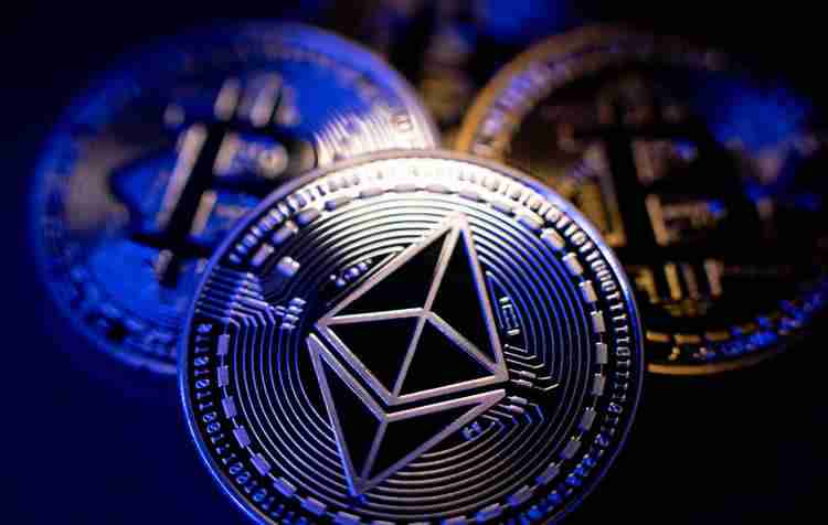 以太坊(ETH)价格分析：鲸鱼活动加剧，3000美元关口能否突破？