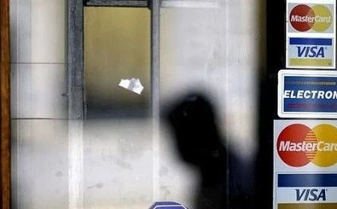 稳定币冲击传统支付：Visa万事达面临变革挑战