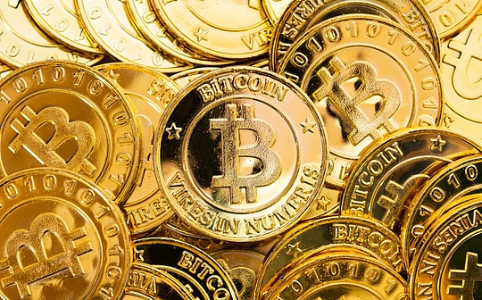 比特币巨鲸现身！14年休眠地址转移5万枚BTC，市场趋势持续升温