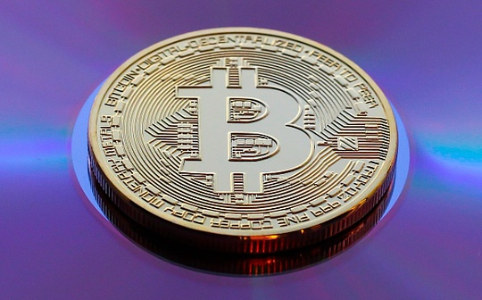 欧意账户冻结风波：内地用户资金安全与法律风险深度解析