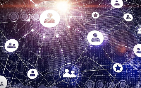 DAO治理演进：从理想主义到结构化平衡