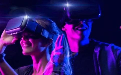 AI崛起冲击元宇宙未来？虚拟地产暴跌引发市场反思