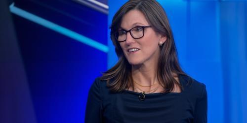 ARK Invest减持ARKB比特币ETF，市场趋势与监管压力并存