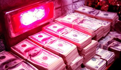 去美元化加速：央行减持美元囤金，金价或冲4000美元