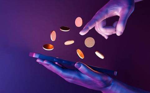 稳定币大战2025：USDT联盟裂变与比特币生态新布局