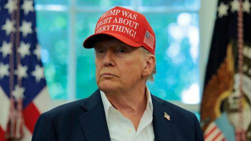 特朗普突免美联储理事库克 比特币波动加剧避险需求升温