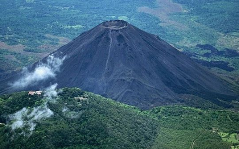 AI时代电力成新货币锚，人民币稳定币背后的能源逻辑