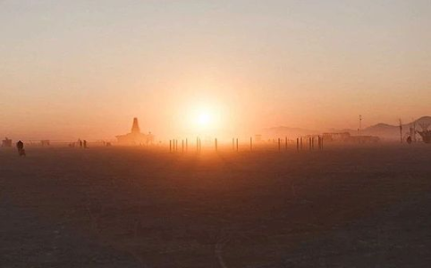 2024大选预测奇迹：预测市场为何胜过民调与专家模型