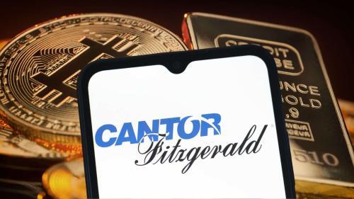 比特币价格企稳11.2万美元关口，黄金保护基金上线引关注