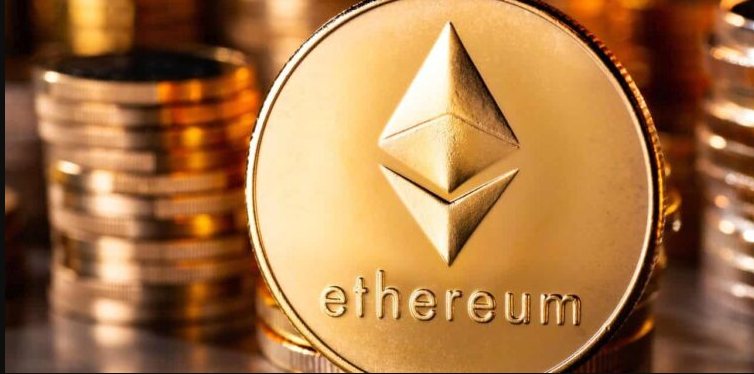 比特币震荡11万关口,以太坊多空博弈加剧