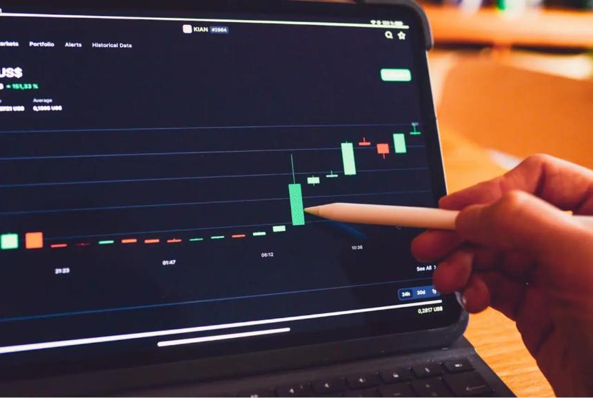  所有人的目光都集中在美联储身上：山寨币的繁荣可能即将到来 