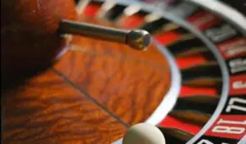 比特币波动加剧 机构持续增持凸显长期布局