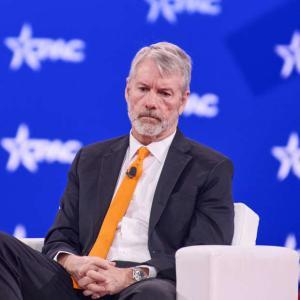 MSTR股价暴跌7.66% 比特币波动引发市场震荡