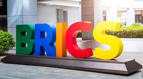 金砖国家寻求替代IMF与世界银行，挑战西方金融主导权