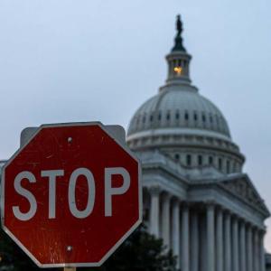 美国政府停摆冲击市场？比特币波动仍显韧性