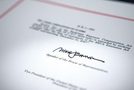 2026年美国联邦所得税等级调整：通胀影响下税级与扣除额全面更新