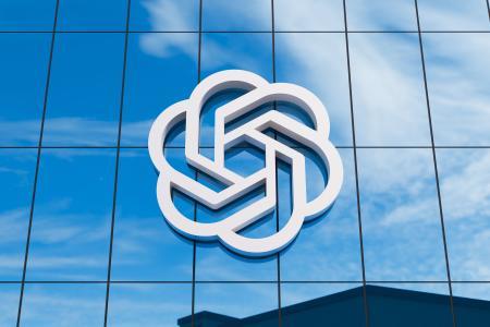 OpenAI拟融资1000亿美元，估值或达8300亿