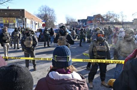 特朗普回应明尼阿波利斯特工开枪事件：正在全面审查