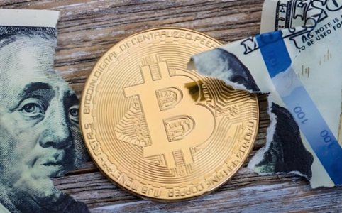 美元跌破14年支撑位 比特币为何未跟涨黄金创历史新高