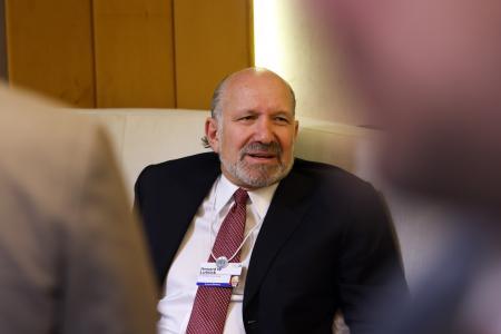 卢特尼克曾计划访问爱泼斯坦岛屿？司法部文件曝光其与性犯罪者关系疑云