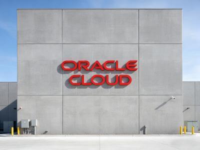甲骨文2026年融资500亿美元扩云基建，做空者警告债务风险