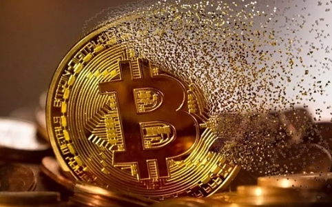 比特币暴跌16.5%破6万美金，27亿爆仓背后真相解析