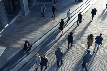 强劲非农数据打压降息预期，AI颠覆担忧持续发酵