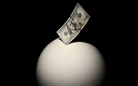 美元霸权退场倒计时：全球资产再平衡如何影响投资者