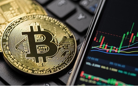 比特币突破70100美元！地缘冲突后强势反弹，资金流入恢复