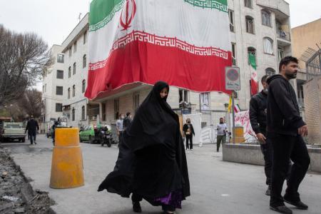 霍尔木兹海峡断供危机：油价或破2008高点，衰退风险正逼近